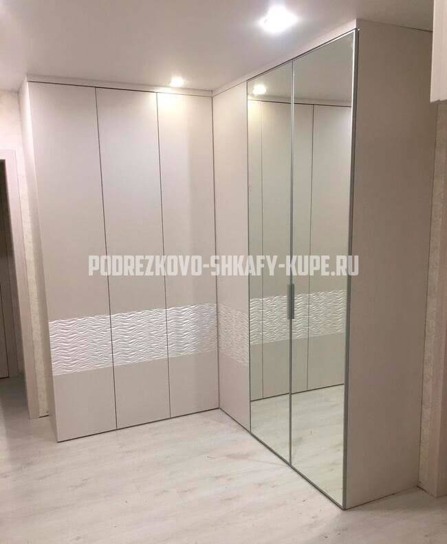 Шкафы угловые Подрезково