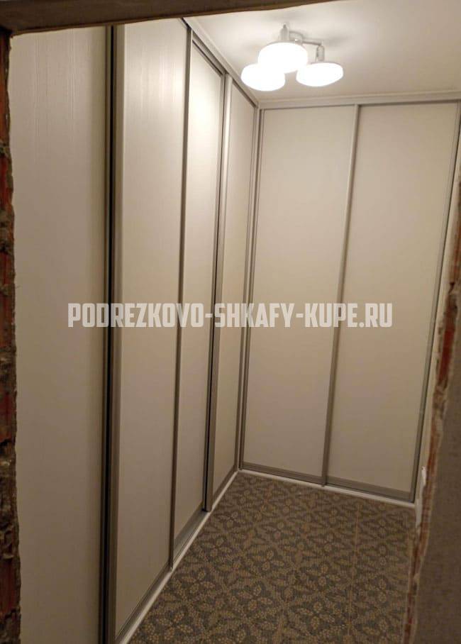 Шкафы угловые Подрезково